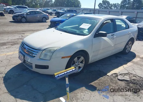 2008 Ford Fusion Se z USA, uszkodzony, nr VIN 3FAHP07Z08R153689